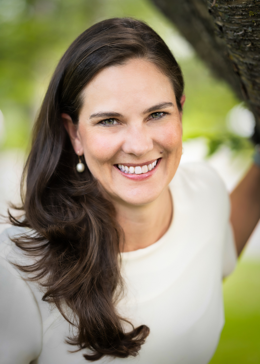 Outdoor portrait of Julie Lavergne