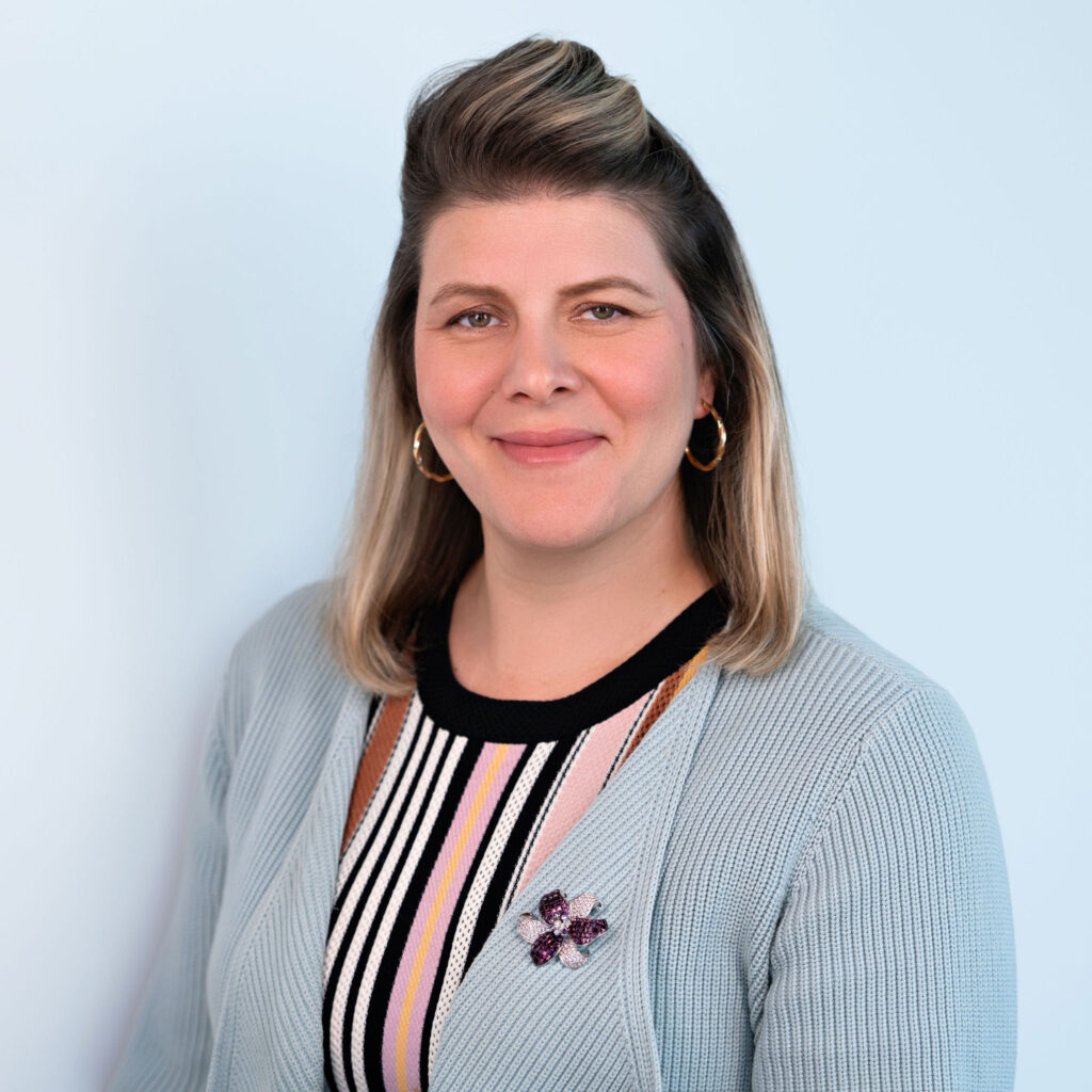 Sv headshot web size